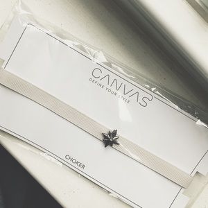 Light Taupe ‘Shining Star’ Choker🌟